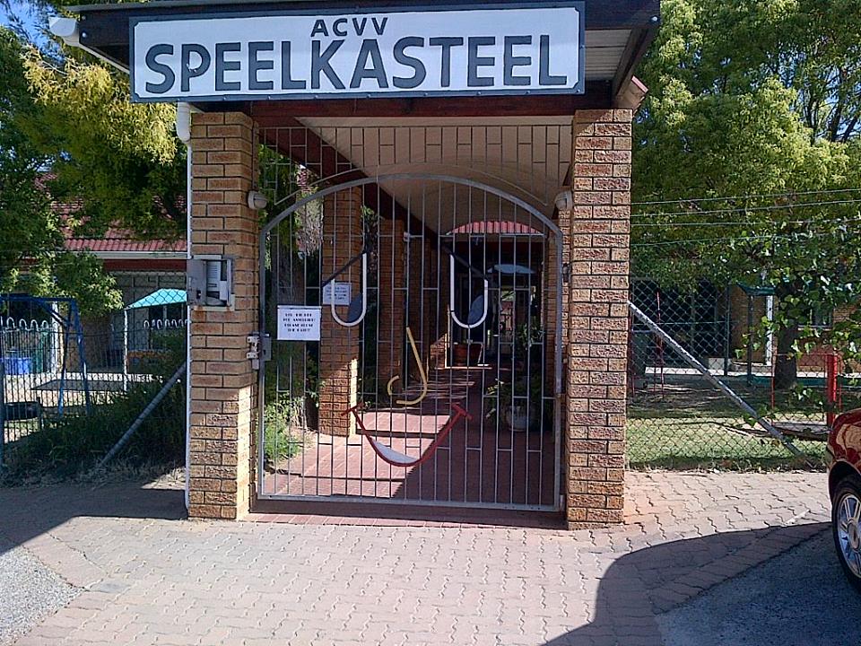 Malmesbury Koekverkope / Cake Sale ACVV Speelkasteel PERRONFM 95.1